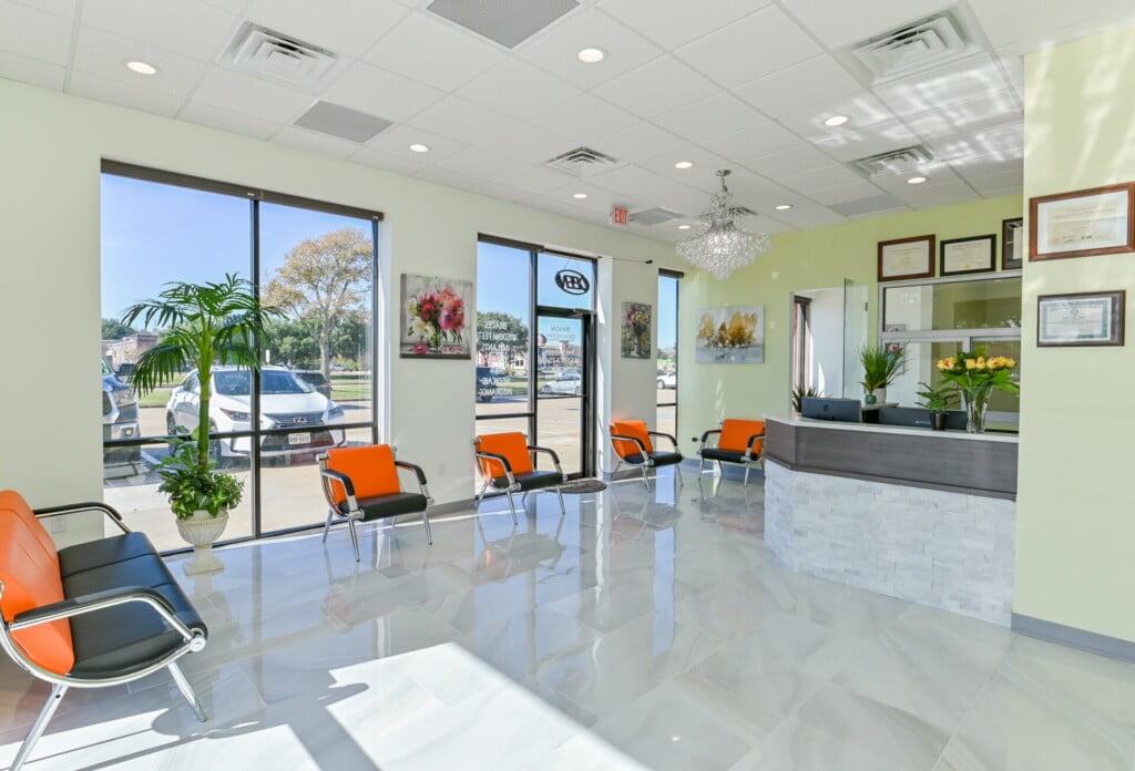 Mason Dentistry Waiting Room Front Desk